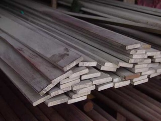 Полоса стальная 65х7 мм 6 м 0 - в «Монолит-Металлопрокат».