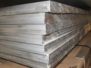Плита алюминиевая 20х1200х3000, марка АД1 2 - в «Монолит-Металлопрокат».